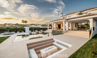 Modern-Mediterranean villa with sea views for sale in a preferred area of Nueva Andalucía, Marbella 789651 