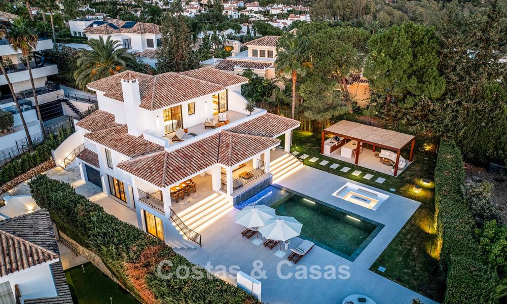 Modern-Mediterranean villa with sea views for sale in a preferred area of Nueva Andalucía, Marbella 789652