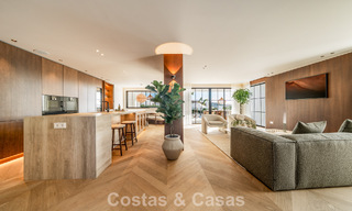 Modern-Mediterranean villa with sea views for sale in a preferred area of Nueva Andalucía, Marbella 789654 