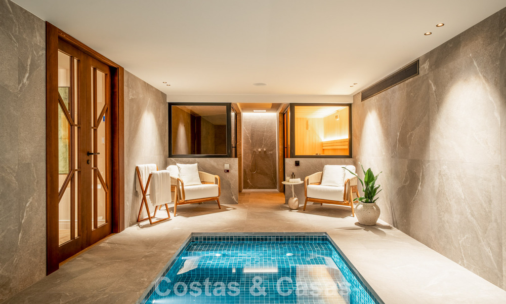 Modern-Mediterranean villa with sea views for sale in a preferred area of Nueva Andalucía, Marbella 789676