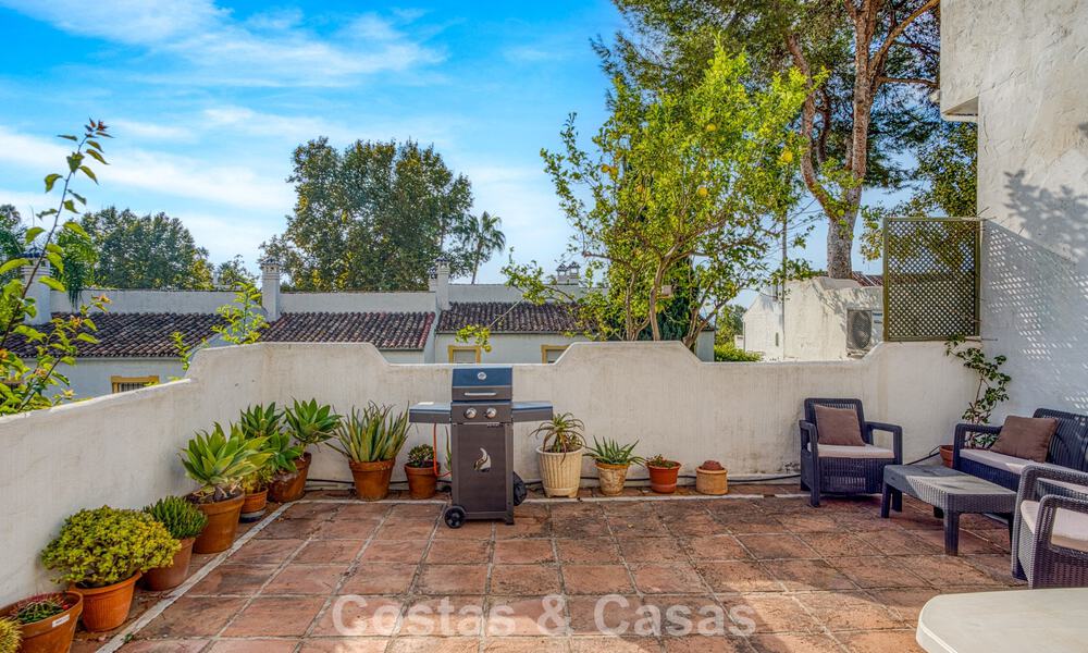Spacious townhouse for sale in a charming, gated community on Marbella’s Golden Mile 789955
