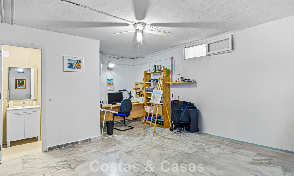 Spacious townhouse for sale in a charming, gated community on Marbella’s Golden Mile 789964