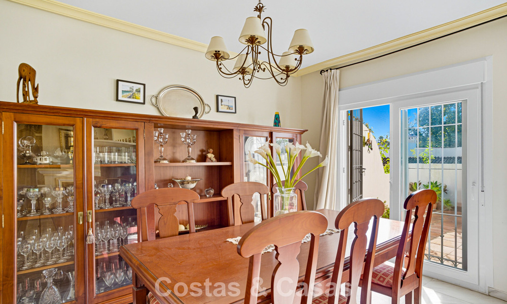 Spacious townhouse for sale in a charming, gated community on Marbella’s Golden Mile 789966