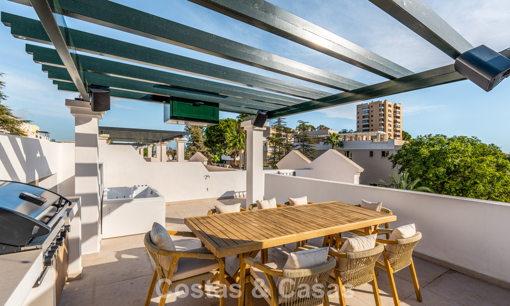 Luxury properties for sale just a stone’s throw from amenities in Nueva Andalucía’s Golf Valley, Marbella 808494