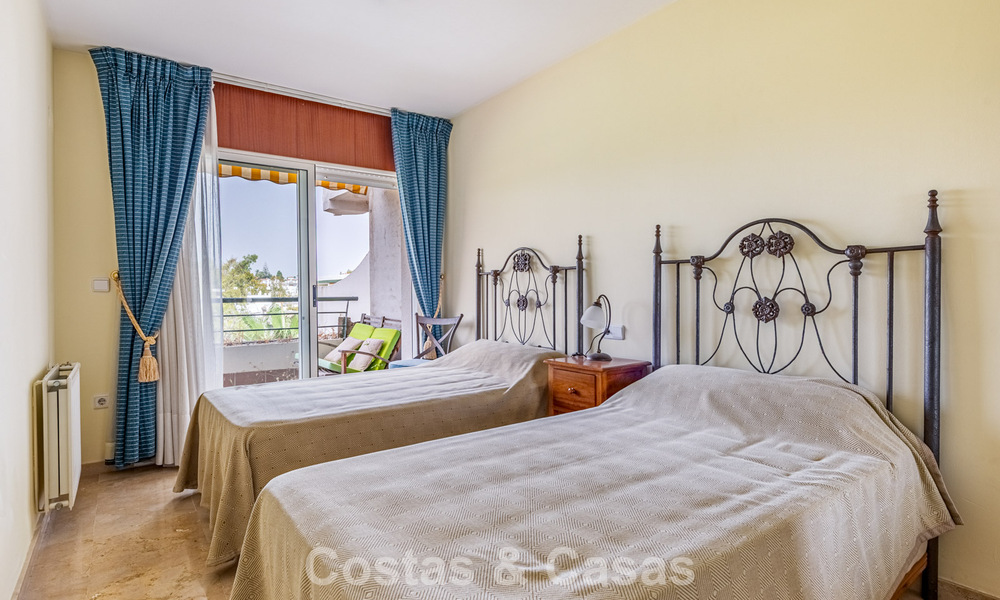 Spacious frontline golf penthouse apartment for sale close to all amenities in Guadalmina Alta and San Pedro, Marbella 790015