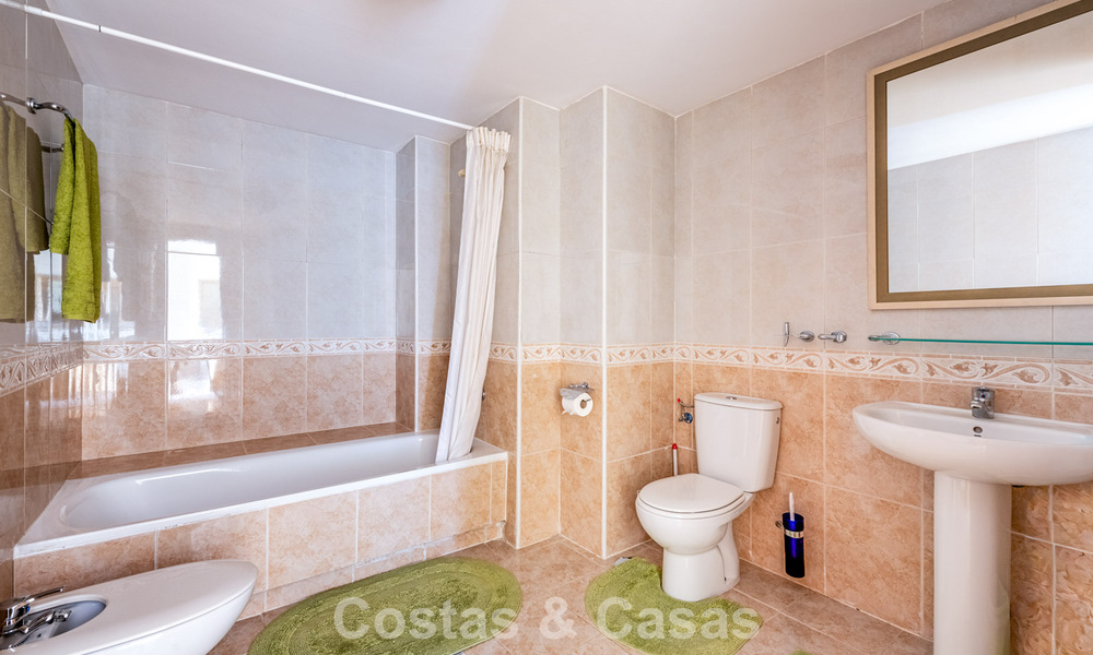 Spacious frontline golf penthouse apartment for sale close to all amenities in Guadalmina Alta and San Pedro, Marbella 790025