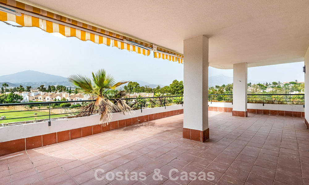 Spacious frontline golf penthouse apartment for sale close to all amenities in Guadalmina Alta and San Pedro, Marbella 790026