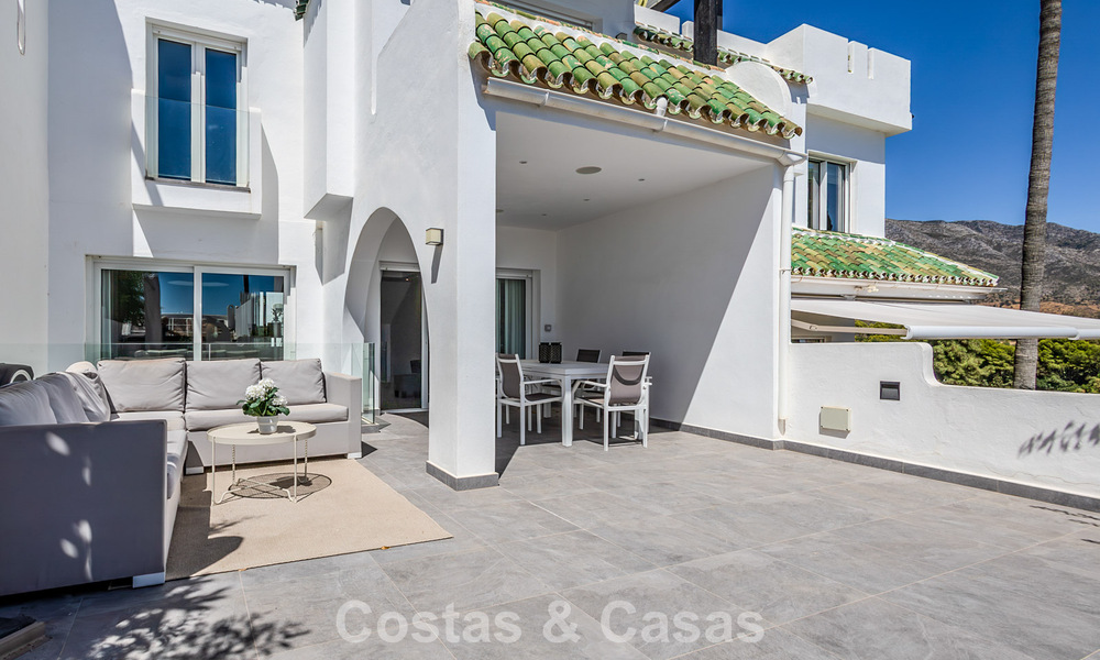 Prime Location! Spacious townhouse for sale with modern interior in the Aloha Golf community in Nueva Andalucía, Marbella 790171