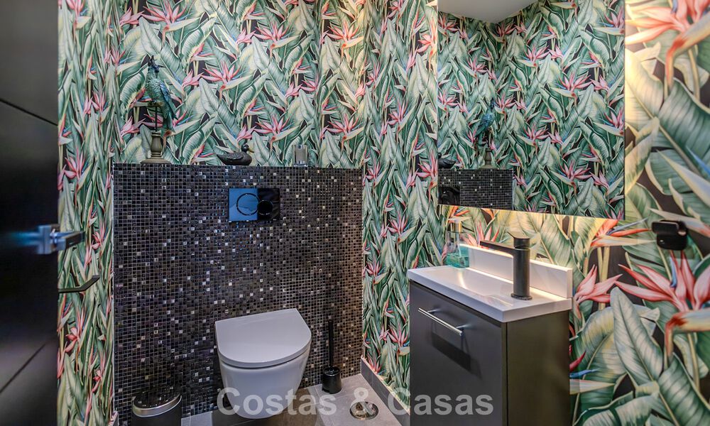 Prime Location! Spacious townhouse for sale with modern interior in the Aloha Golf community in Nueva Andalucía, Marbella 790172