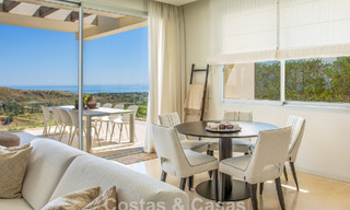 Stylish 3-bedroom apartment for sale with panoramic sea views in a gated resort in Benahavis - Marbella 790148 
