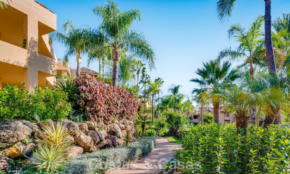 Move-in ready, modernised penthouse for sale in a luxurious complex on Marbella’s Golden Mile 790096