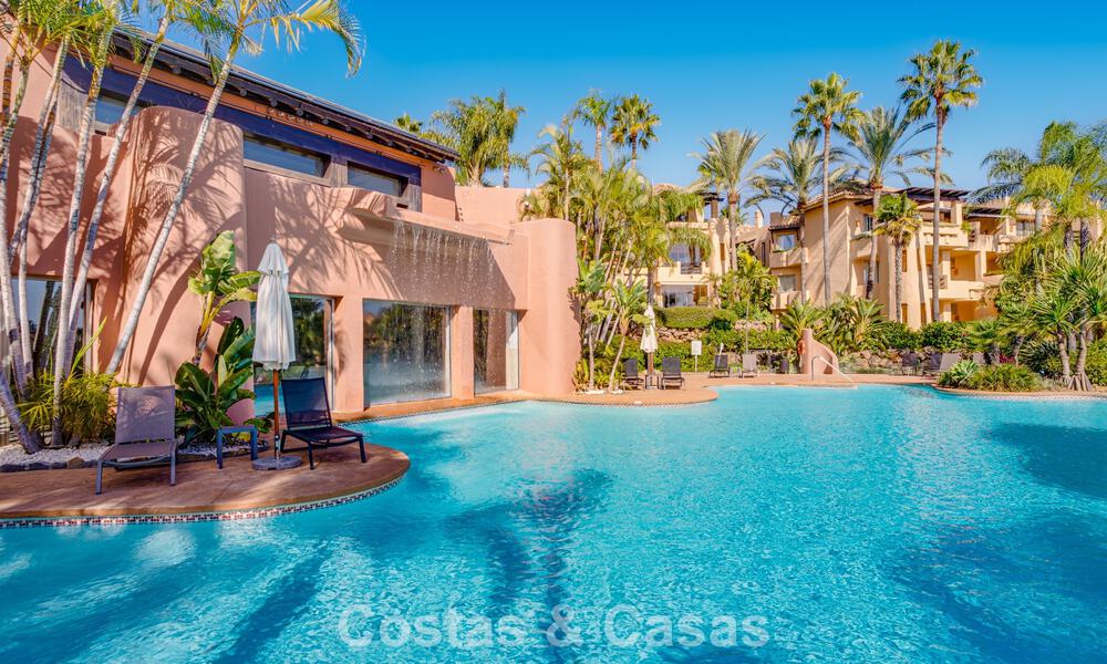 Move-in ready, modernised penthouse for sale in a luxurious complex on Marbella’s Golden Mile 790101