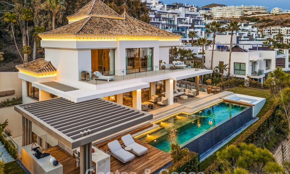 Impressive luxury villa with golf and sea views for sale in La Quinta, Benahavis - Marbella 790176