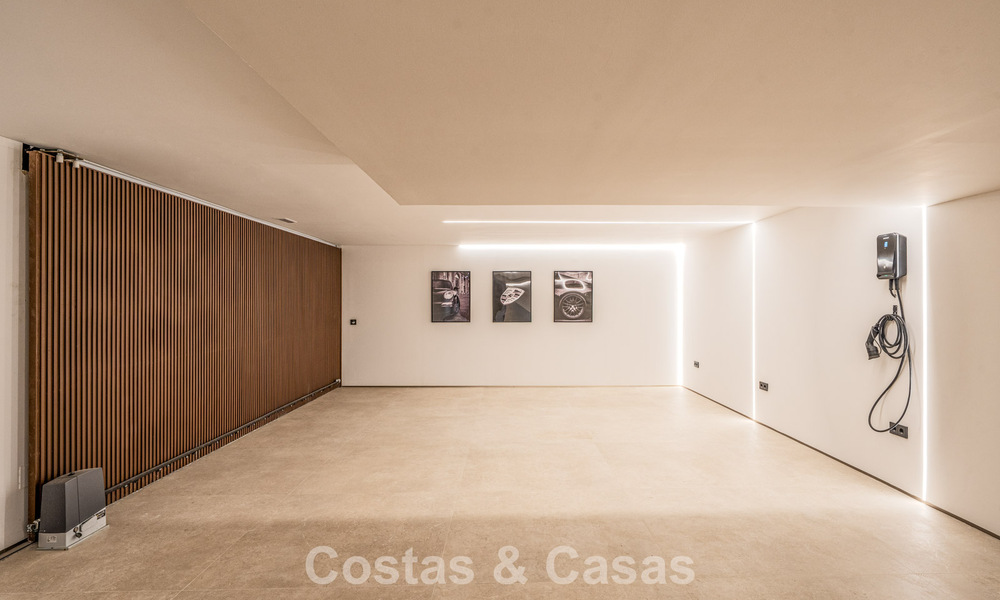 Impressive luxury villa with golf and sea views for sale in La Quinta, Benahavis - Marbella 790185