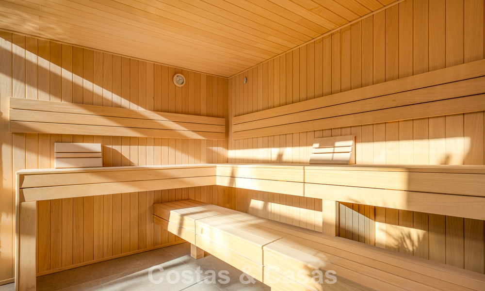 Impressive luxury villa with golf and sea views for sale in La Quinta, Benahavis - Marbella 790188