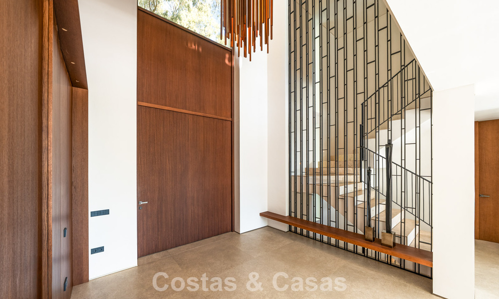 Impressive luxury villa with golf and sea views for sale in La Quinta, Benahavis - Marbella 790191