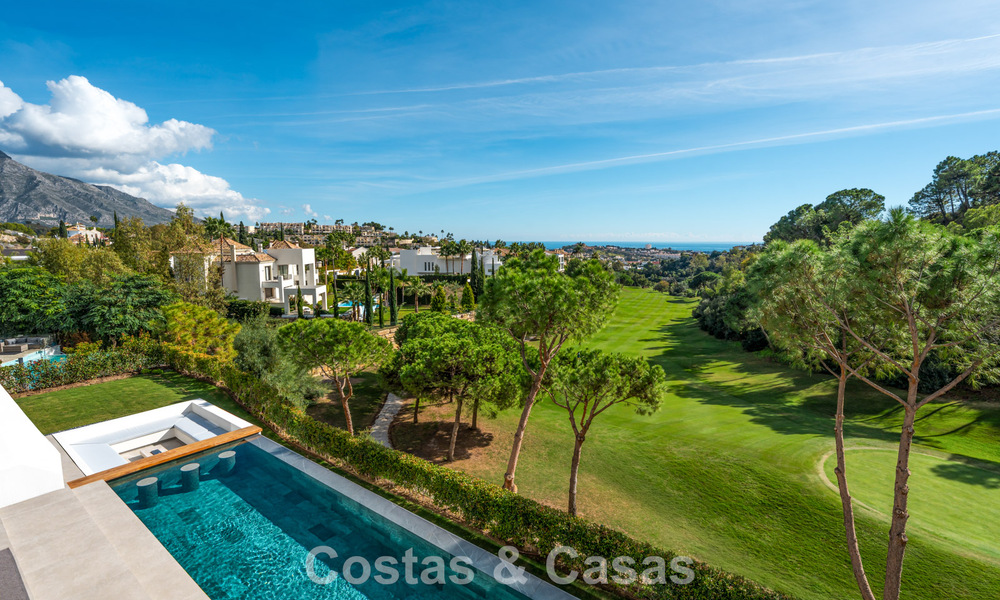 Impressive luxury villa with golf and sea views for sale in La Quinta, Benahavis - Marbella 790208
