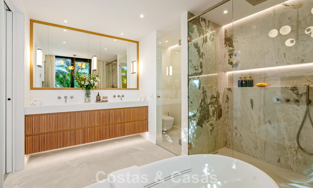 First-class renovated luxury villa for sale in a preferred community in La Quinta, Marbella - Benahavis 790229