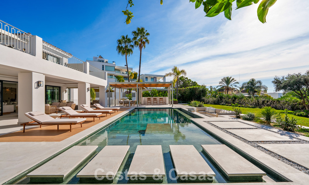 First-class renovated luxury villa for sale in a preferred community in La Quinta, Marbella - Benahavis 790248