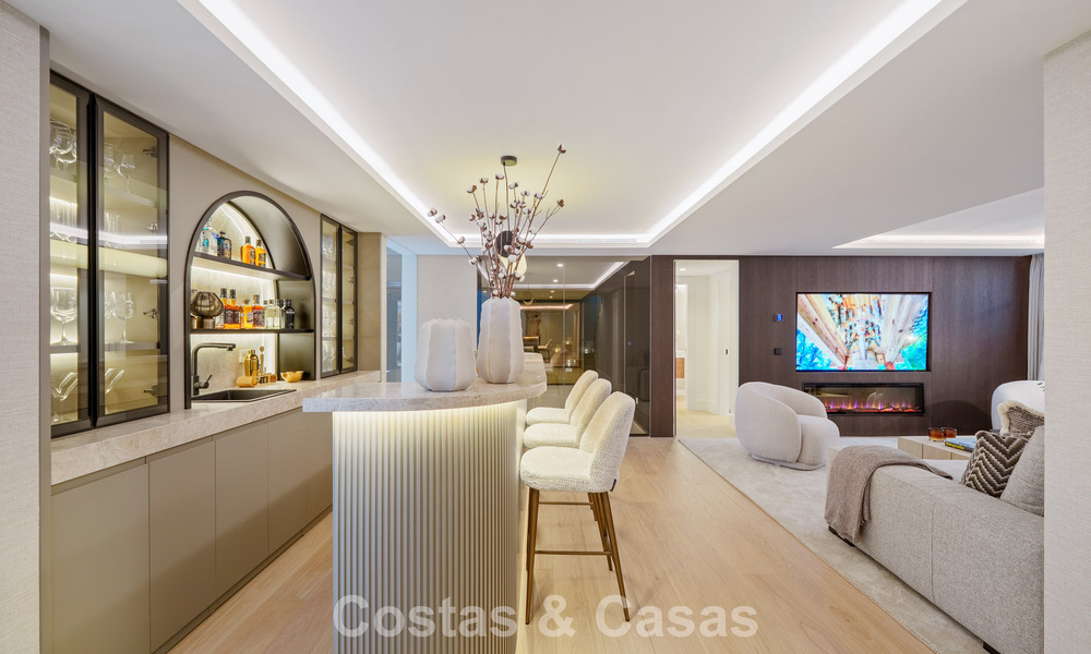 First-class renovated luxury villa for sale in a preferred community in La Quinta, Marbella - Benahavis 790259