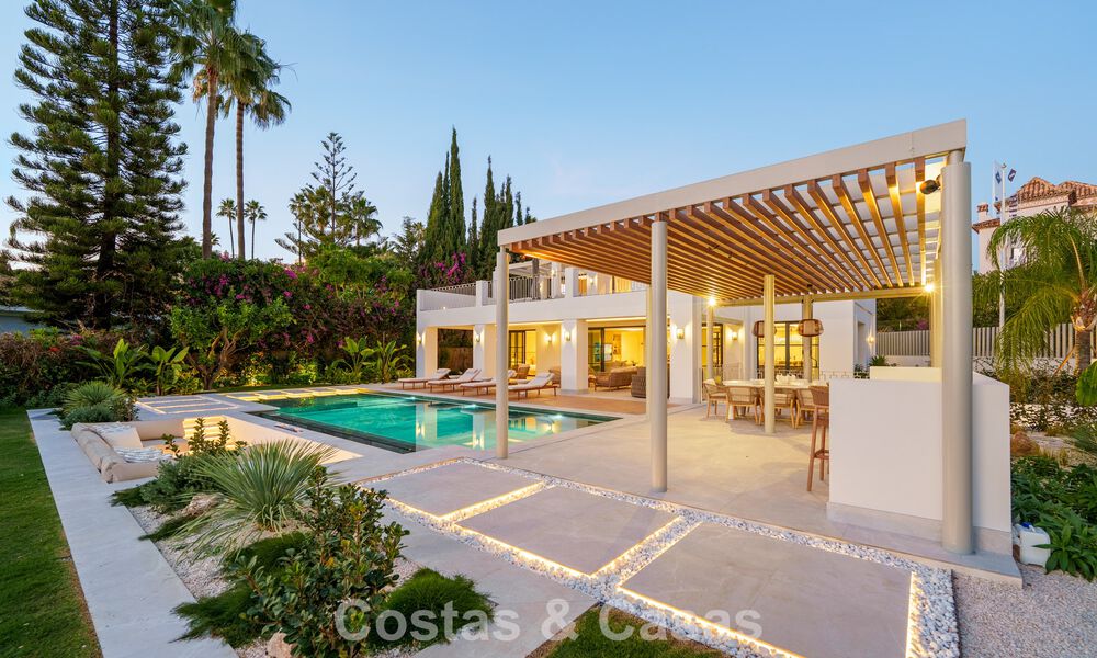 First-class renovated luxury villa for sale in a preferred community in La Quinta, Marbella - Benahavis 790277