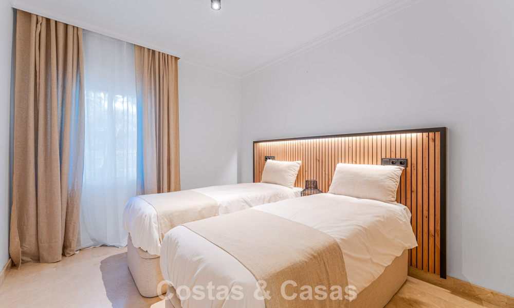 Modern renovated apartment for sale in a magnificent Sierra Blanca complex on the Golden Mile in Marbella 790290