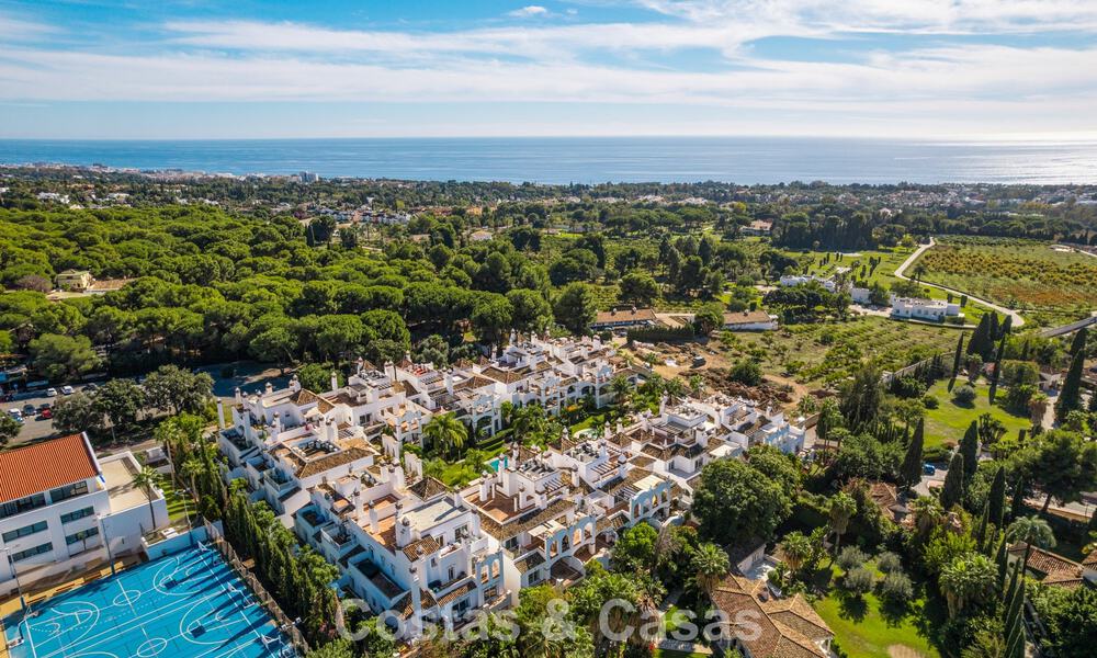 Modern renovated apartment for sale in a magnificent Sierra Blanca complex on the Golden Mile in Marbella 790292