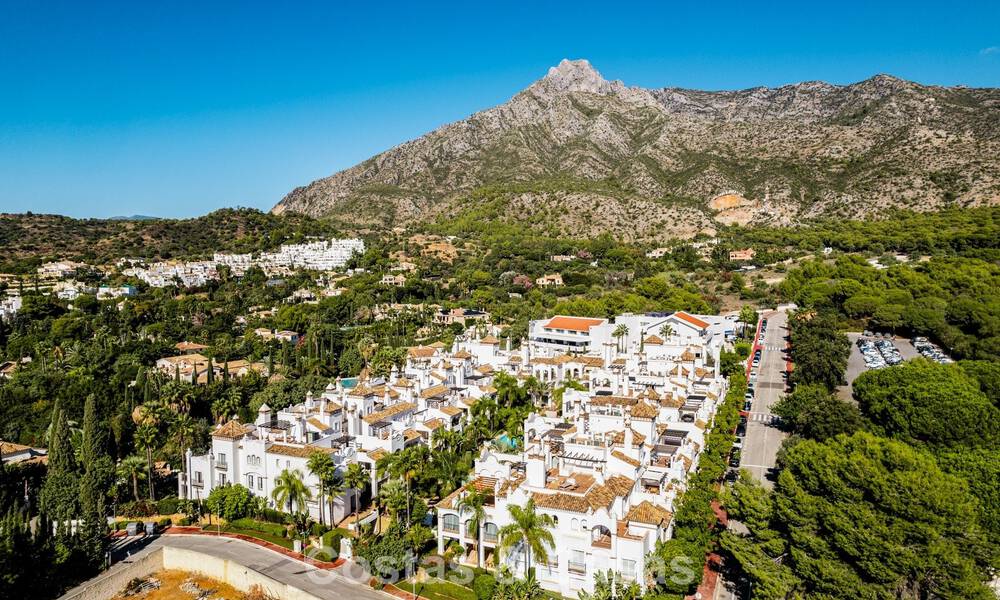 Modern renovated apartment for sale in a magnificent Sierra Blanca complex on the Golden Mile in Marbella 790305