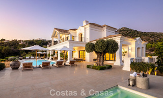 Mediterranean luxury villa with classic architecture for sale and sea views in Marbella Club Resort in Benahavís 790326 