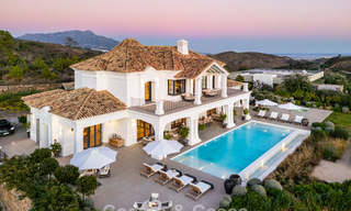 Mediterranean luxury villa with classic architecture for sale and sea views in Marbella Club Resort in Benahavís 790331 