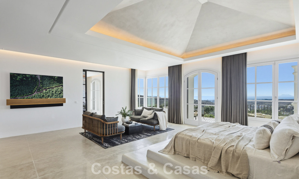 Mediterranean luxury villa with classic architecture for sale and sea views in Marbella Club Resort in Benahavís 790353