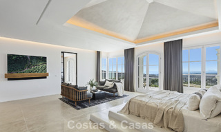 Mediterranean luxury villa with classic architecture for sale and sea views in Marbella Club Resort in Benahavís 790353 