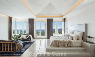 Mediterranean luxury villa with classic architecture for sale and sea views in Marbella Club Resort in Benahavís 790354 