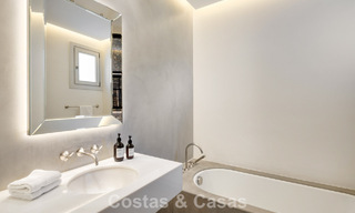 Mediterranean luxury villa with classic architecture for sale and sea views in Marbella Club Resort in Benahavís 790355 