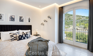 Mediterranean luxury villa with classic architecture for sale and sea views in Marbella Club Resort in Benahavís 790356 