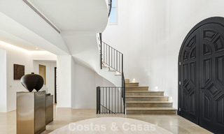 Mediterranean luxury villa with classic architecture for sale and sea views in Marbella Club Resort in Benahavís 790358 