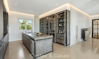 Mediterranean luxury villa with classic architecture for sale and sea views in Marbella Club Resort in Benahavís 790367 