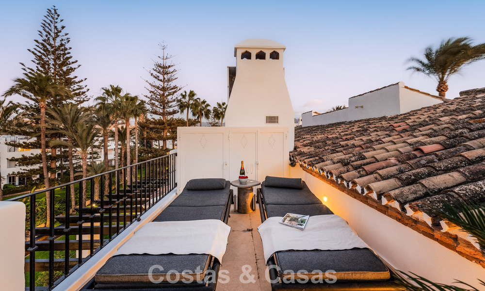 Contemporary renovated spacious penthouse for sale just steps from the beach in San Pedro, Marbella 790517
