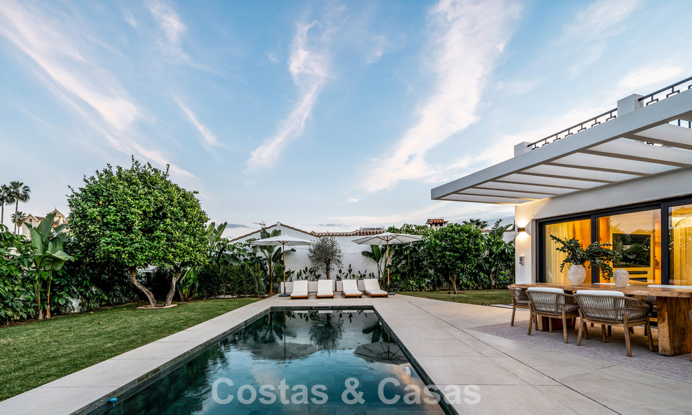 Modern mediterranean style villa for sale within walking distance of the beach and the centre of San Pedro, Marbella 790564