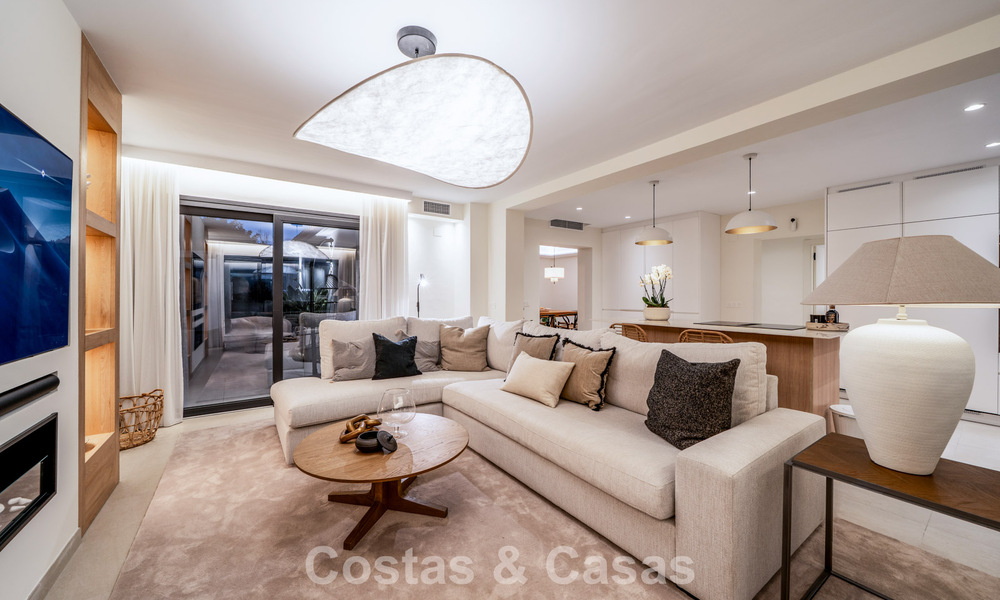 Modern mediterranean style villa for sale within walking distance of the beach and the centre of San Pedro, Marbella 790565