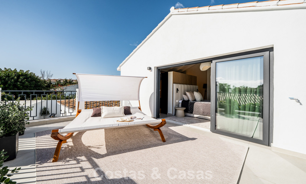 Modern mediterranean style villa for sale within walking distance of the beach and the centre of San Pedro, Marbella 790571