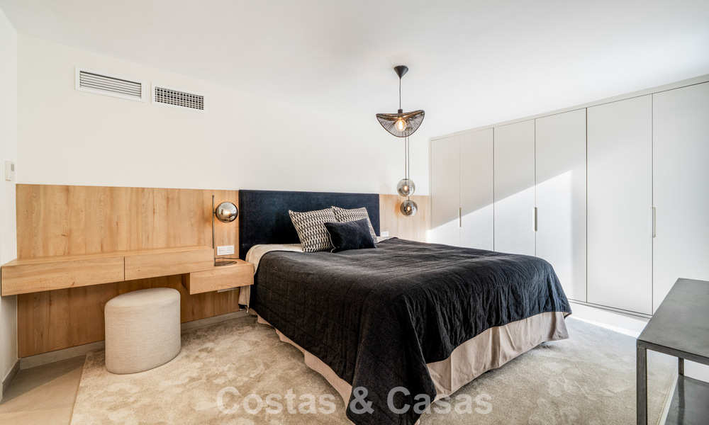 Modern mediterranean style villa for sale within walking distance of the beach and the centre of San Pedro, Marbella 790573