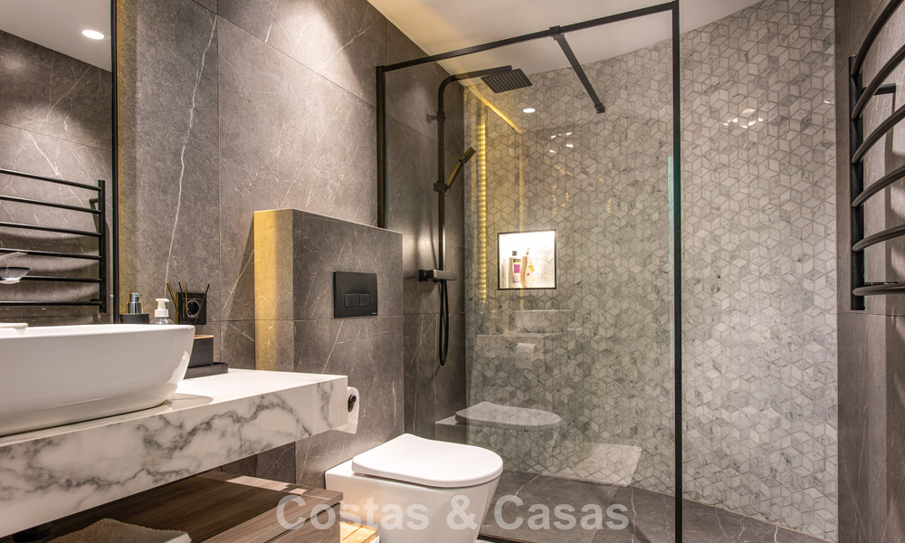 Spacious luxury villa with panoramic sea views for sale in La Quinta, Benahavís - Marbella 790609