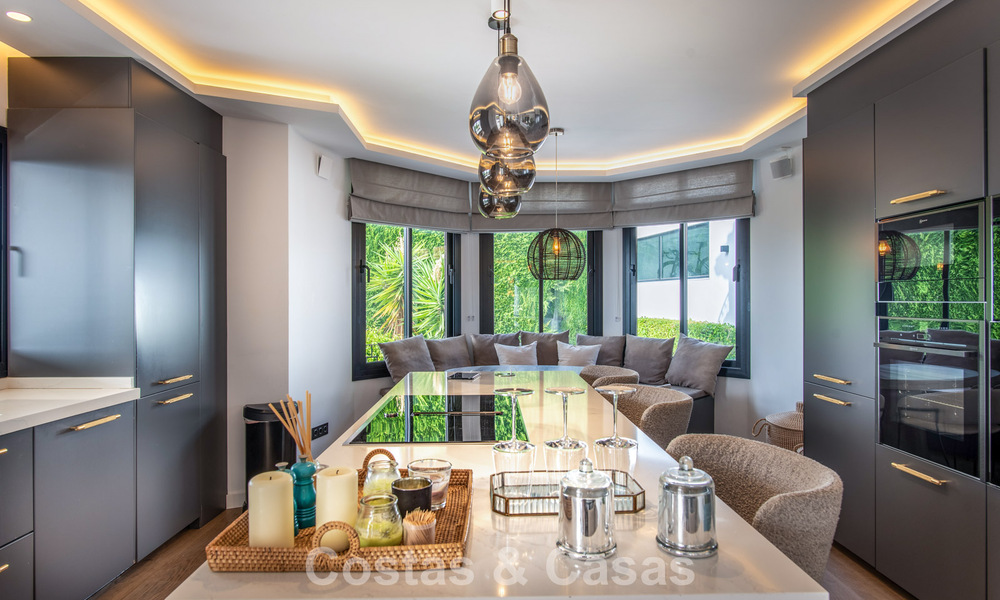 Spacious luxury villa with panoramic sea views for sale in La Quinta, Benahavís - Marbella 790639