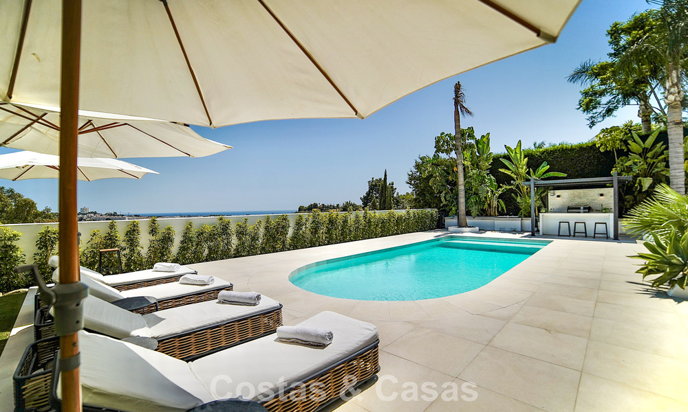 Spacious luxury villa with panoramic sea views for sale in La Quinta, Benahavís - Marbella 790660