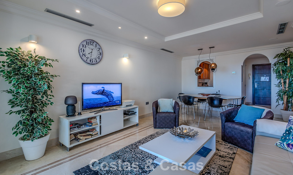 Luxury apartment for sale in a first-class resort complex in Nueva Andalucía, Marbella 790319