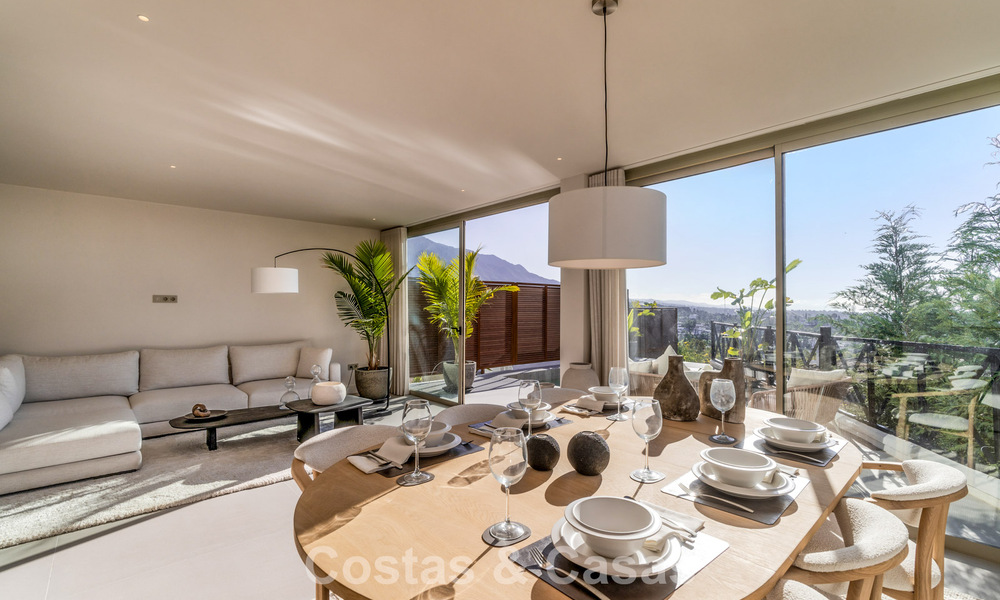 Contemporary renovated 3-bedroom apartment for sale with private pool and sea views in Nueva Andalucia, Marbella 790783