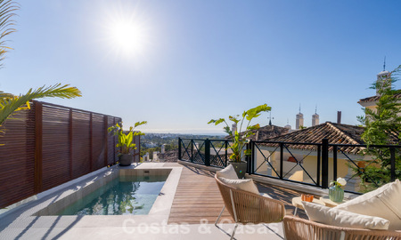 Contemporary renovated 3-bedroom apartment for sale with private pool and sea views in Nueva Andalucia, Marbella 790784