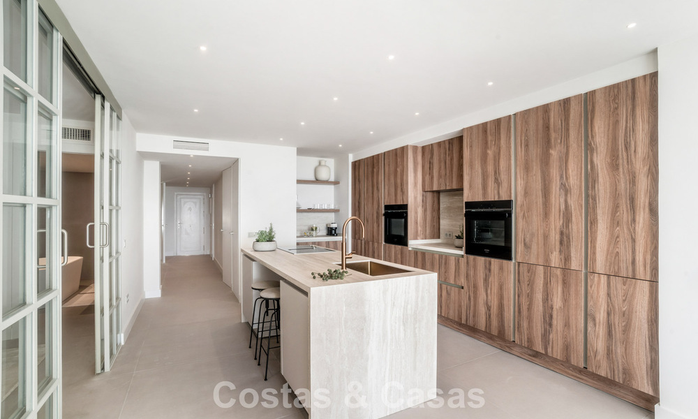 Contemporary renovated 3-bedroom apartment for sale with private pool and sea views in Nueva Andalucia, Marbella 790796