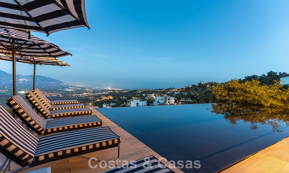 Contemporary luxury villa with panoramic mountain and sea views for sale in the hills of East Marbella 790941
